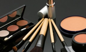 Πως επιλέγουμε τα βιολογικά καλλυντικά