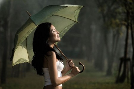 inspireyourlife_woman_umbrella_great_inspirational_photos-part-3-2