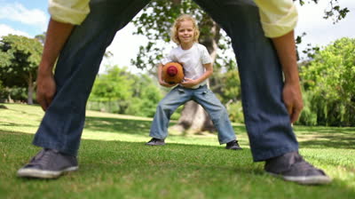 inspireyourlife_dad_son_playing