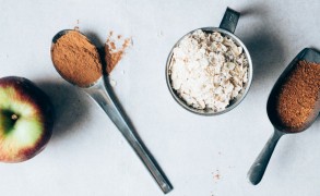 Πρωινό με Porridge, μήλο και κανέλλα