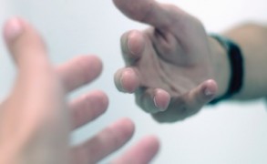 Μύθοι για τον εθισμό: “Θα μπορούσε να σταματήσει αν ήθελε…