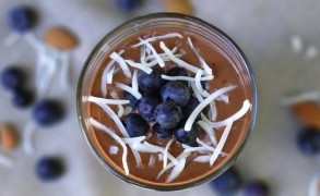 Απολαυστικό σοκολατένιο Smoothie με καρύδα