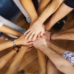 Να βρεις ανθρώπους