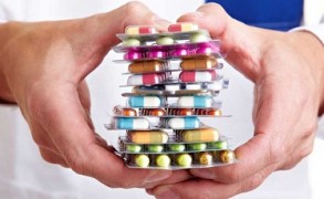 9 λόγοι για να το σκεφτείτε δύο φορές πριν πάρετε αντιβιοτικά