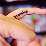 12 υποσχέσεις που αξίζει να δώσετε στον εαυτό σας και να κρατήσετε για πάντα
