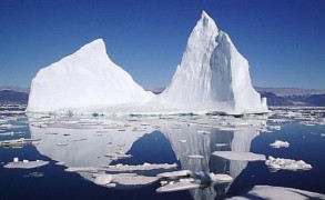 Ο Αρκτικός πάγος καταρρέει με ρυθμούς ρεκόρ και προκαλεί ανησυχία στους επιστήμονες